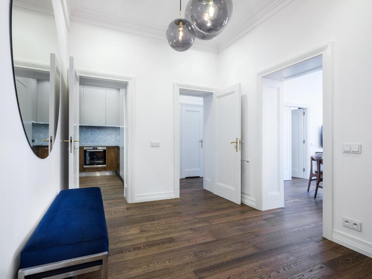 Tyzenhauz Grand Apartaments Krakow Luaran gambar