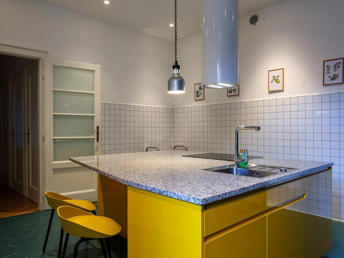 Tyzenhauz Grand Apartaments Krakow Luaran gambar