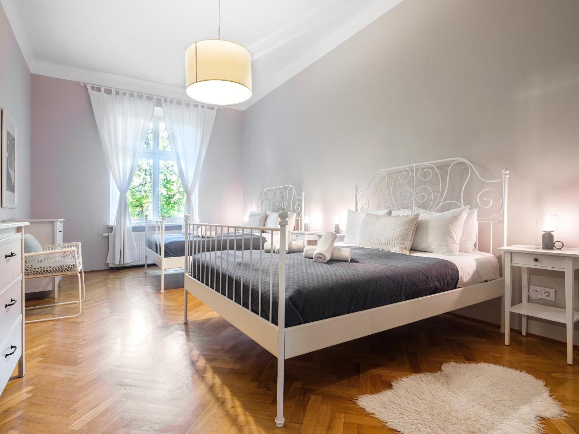 Tyzenhauz Grand Apartaments Krakow Luaran gambar